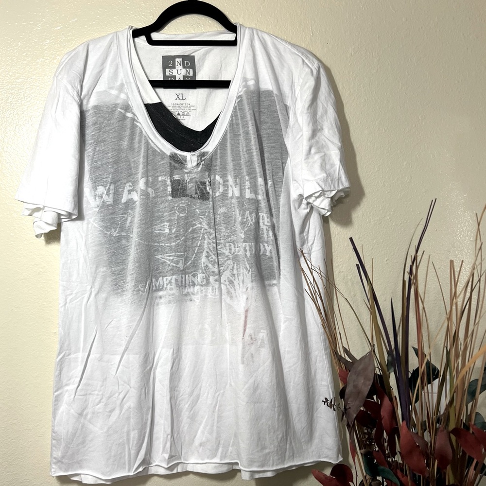 2nd Sunday two layered T-shirt
